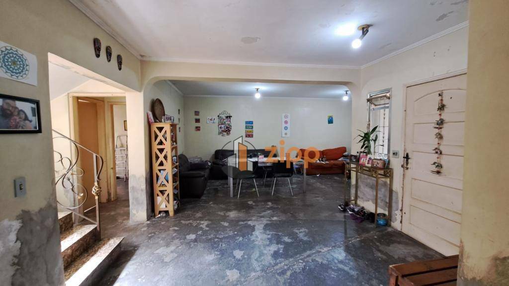 Sobrado à venda com 5 quartos, 270m² - Foto 1