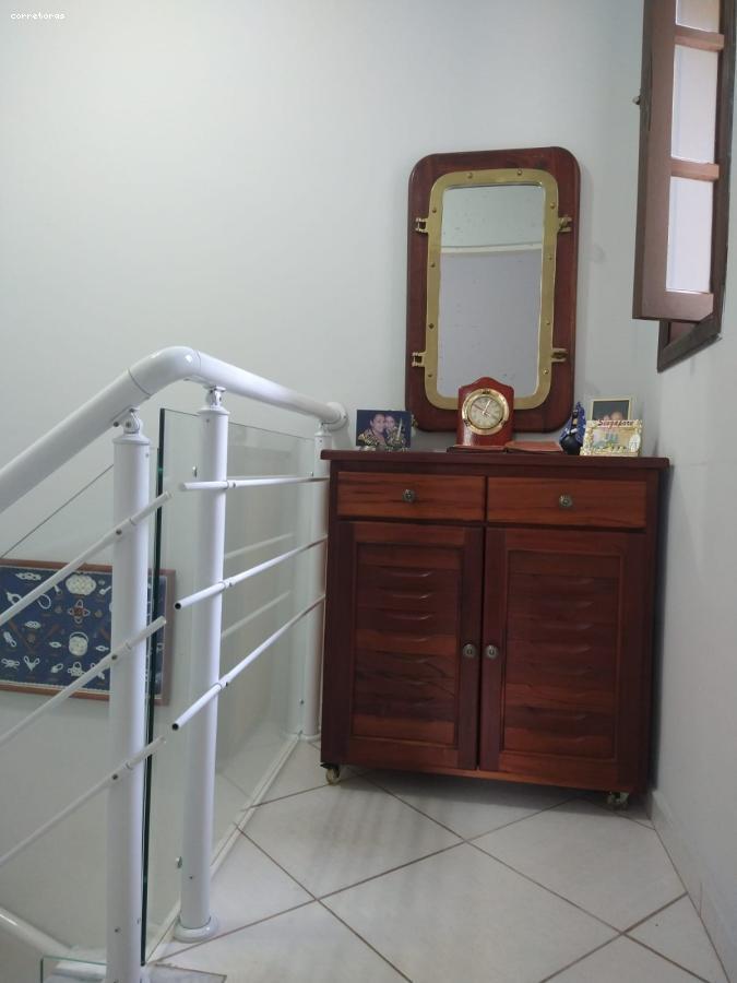 Sobrado à venda com 2 quartos, 120m² - Foto 12