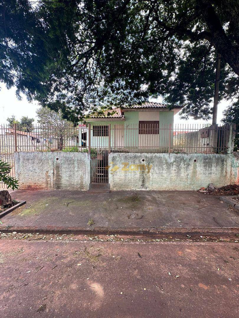 Casa à venda com 3 quartos, 325M2 - Foto 1