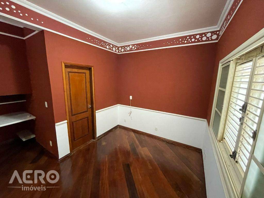 Casa de Condomínio para alugar com 4 quartos, 410m² - Foto 61