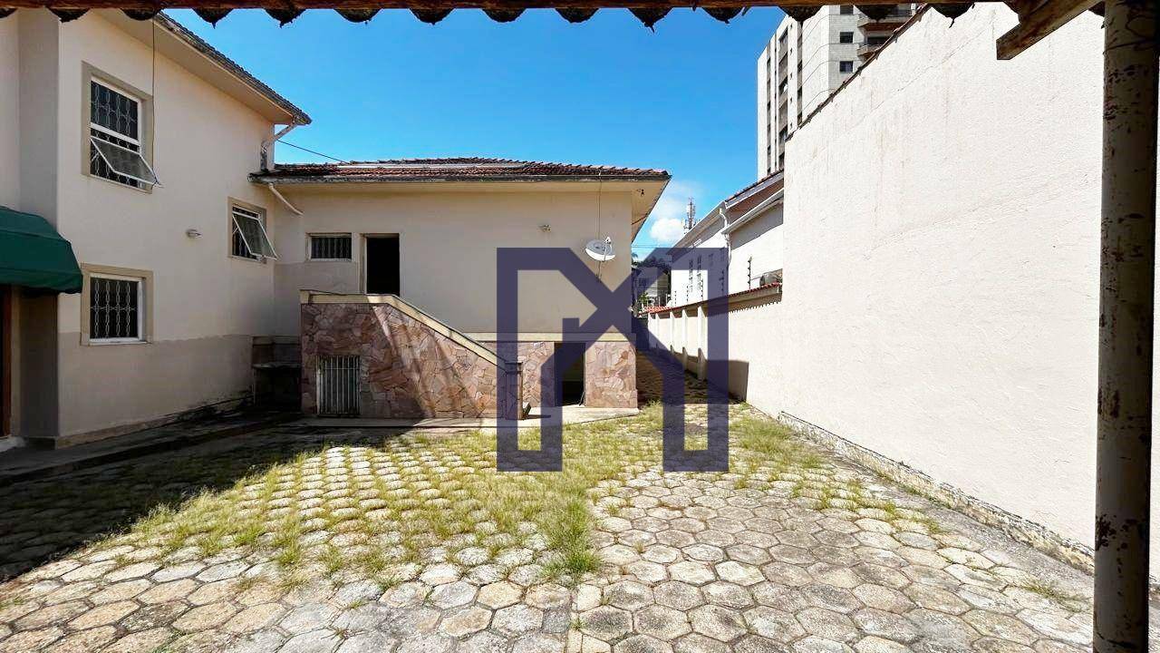 Casa à venda com 6 quartos, 283m² - Foto 18