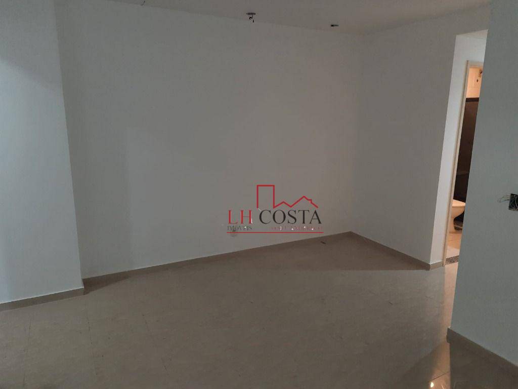 Apartamento à venda com 2 quartos, 70m² - Foto 2