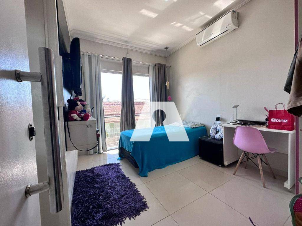 Casa para alugar com 3 quartos, 176m² - Foto 18