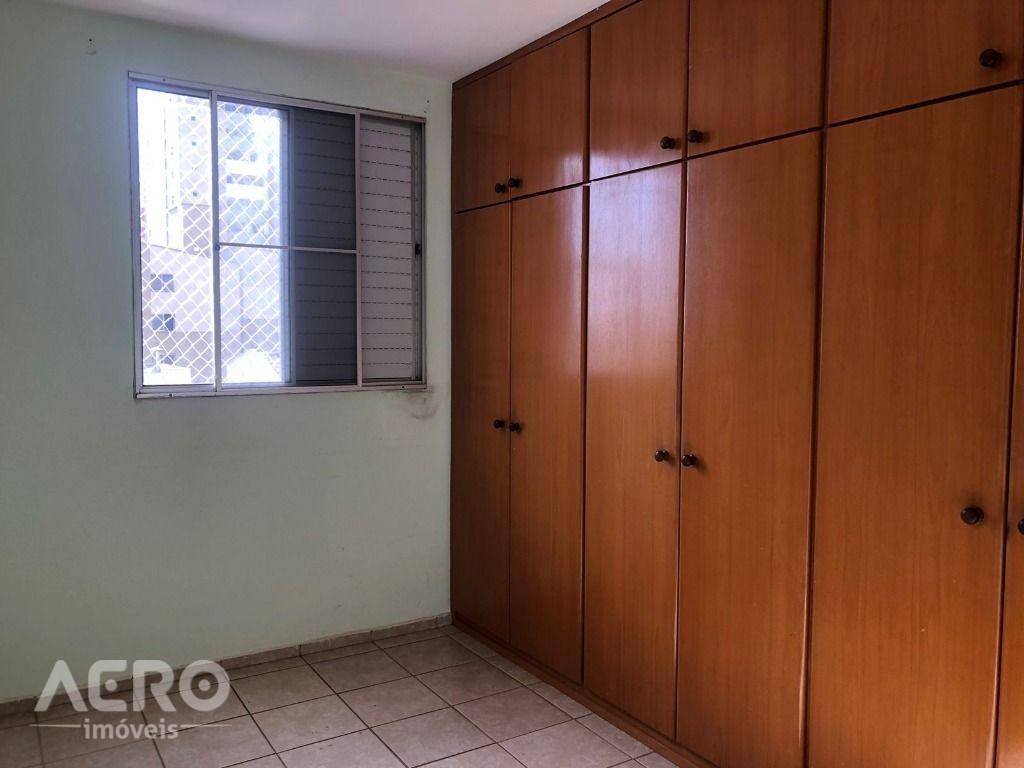 Apartamento à venda com 3 quartos, 94m² - Foto 7