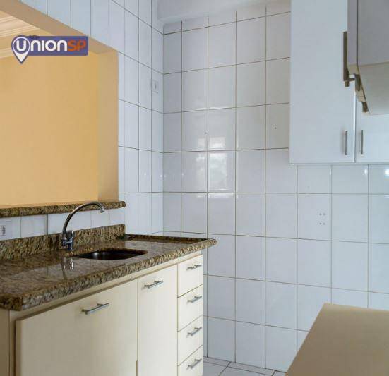 Apartamento à venda com 2 quartos, 57m² - Foto 13