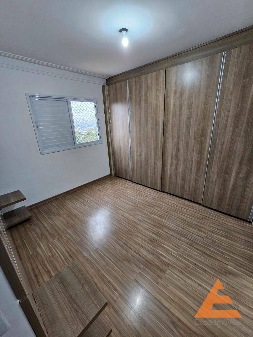 Apartamento à venda com 3 quartos, 82m² - Foto 20