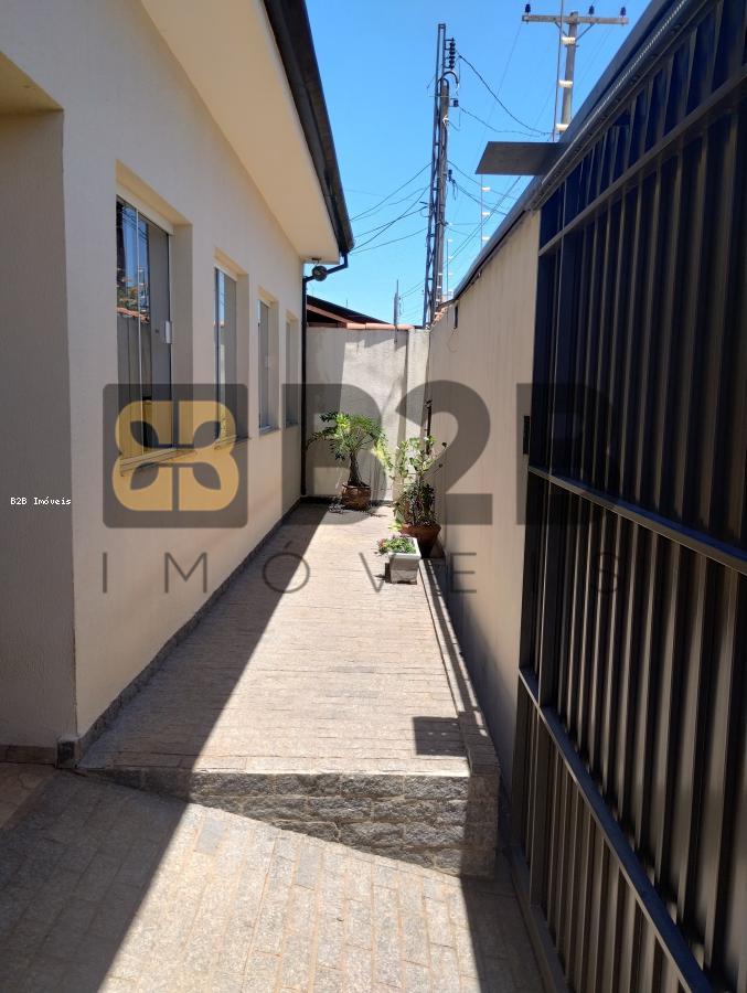 Casa à venda com 3 quartos, 195m² - Foto 19