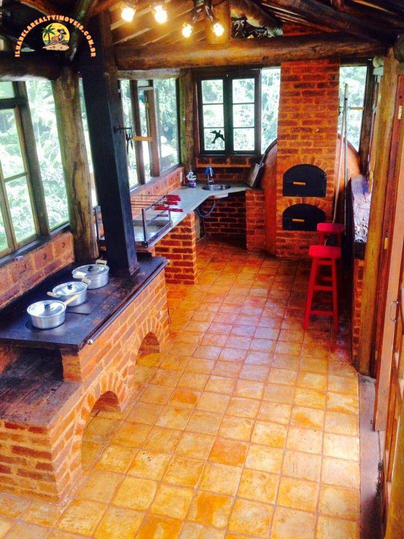 Casa à venda com 6 quartos, 353m² - Foto 4