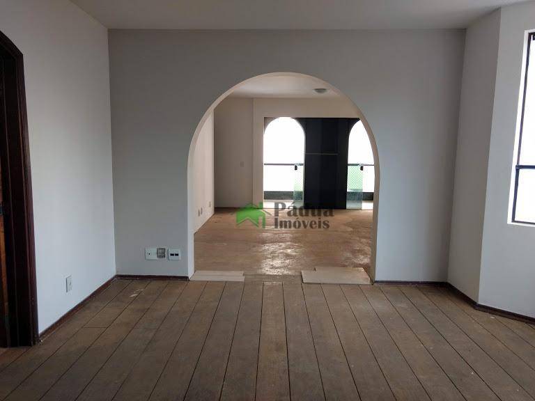 Apartamento à venda com 3 quartos, 143m² - Foto 13