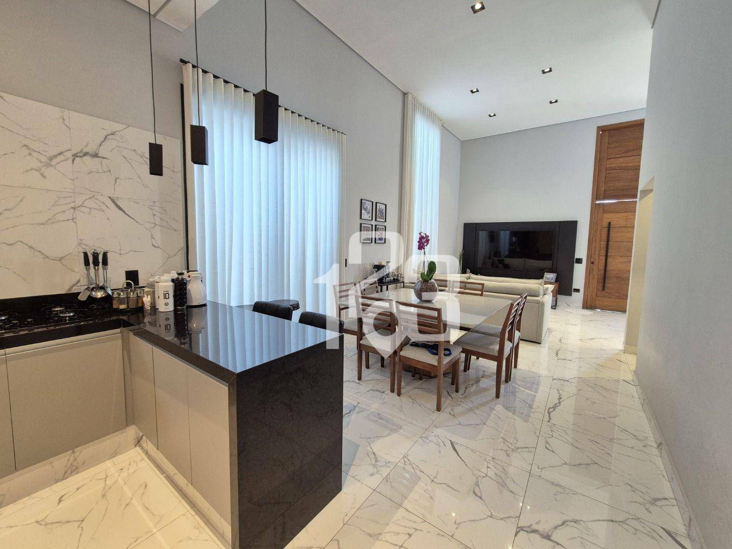 Casa de Condomínio à venda com 3 quartos, 200m² - Foto 2