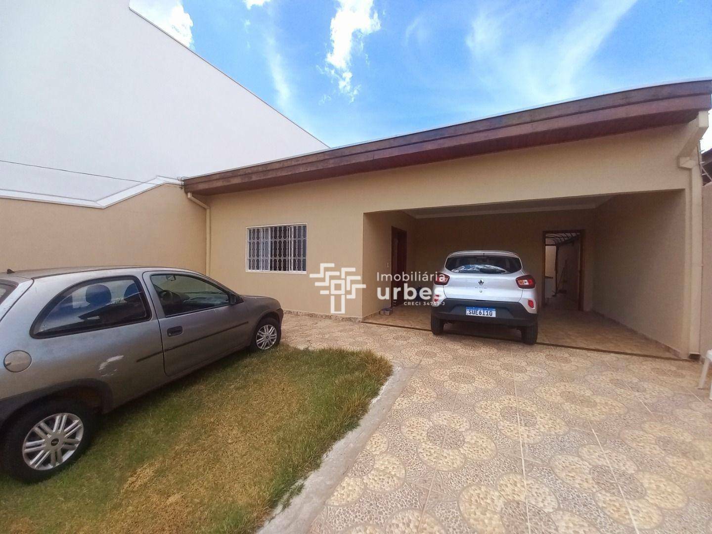 Casa à venda com 3 quartos, 124m² - Foto 1