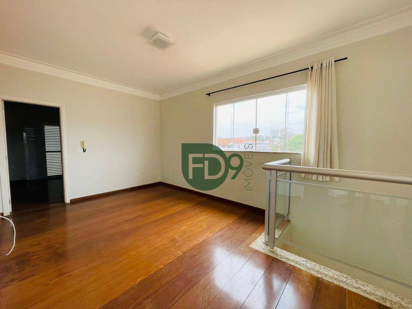 Casa à venda com 3 quartos, 257m² - Foto 14