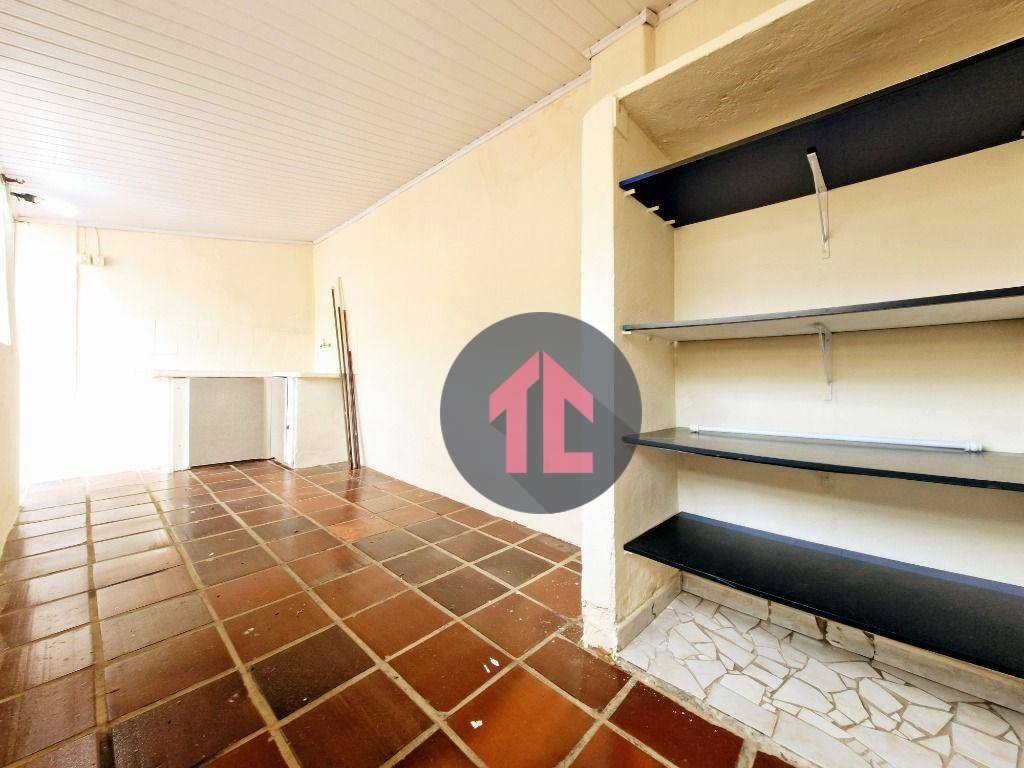 Casa à venda e aluguel com 2 quartos, 88m² - Foto 37