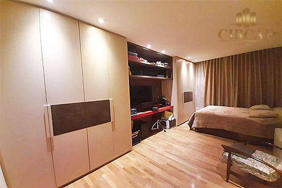 Apartamento à venda com 3 quartos, 245m² - Foto 15