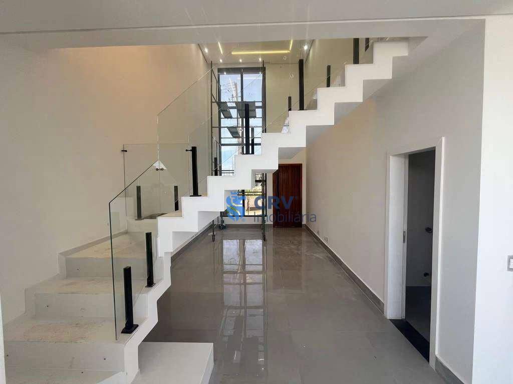 Sobrado à venda com 3 quartos, 180m² - Foto 2