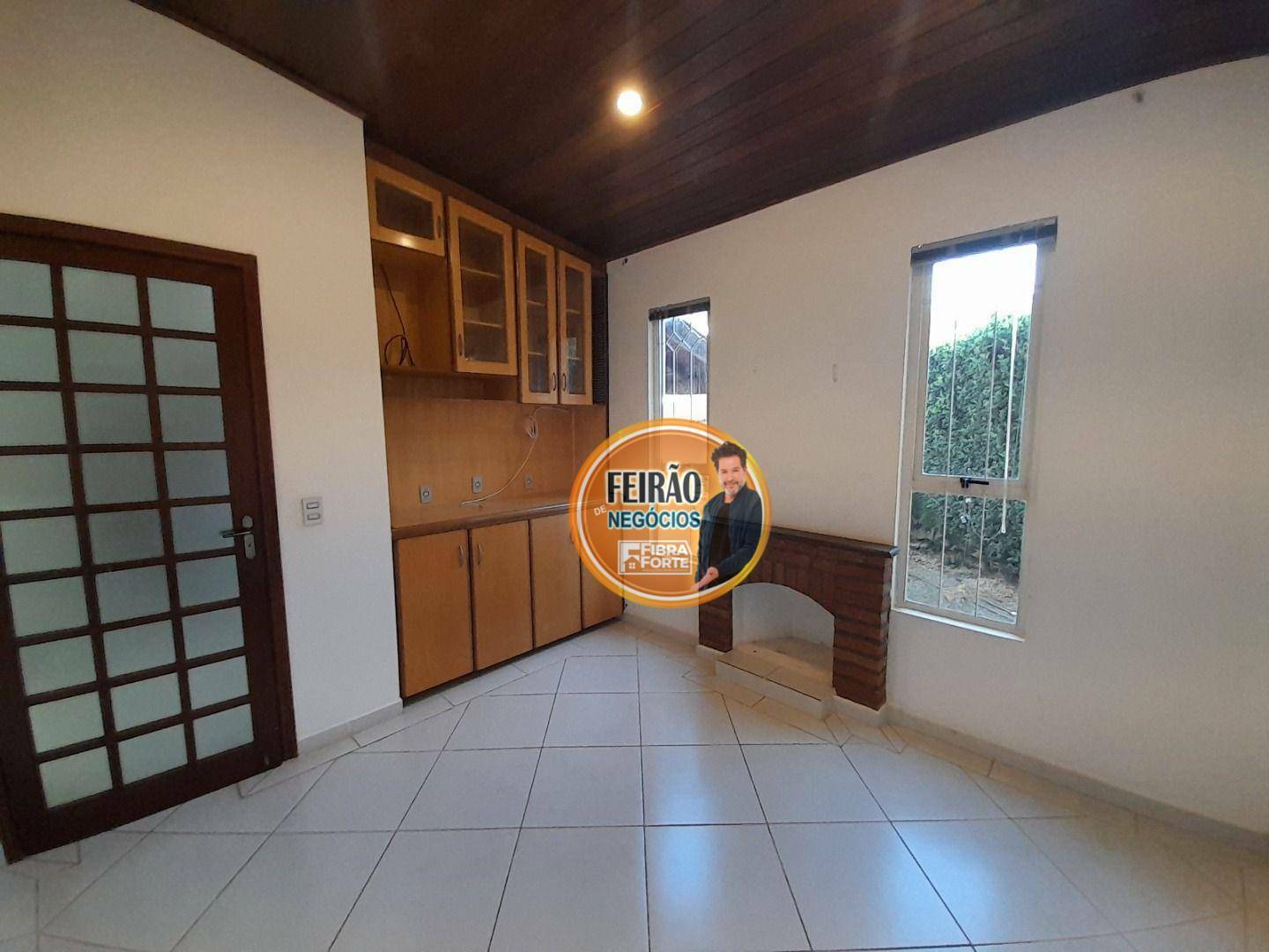 Casa de Condomínio à venda com 5 quartos, 290m² - Foto 5