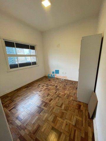 Apartamento para alugar com 3 quartos, 125m² - Foto 11