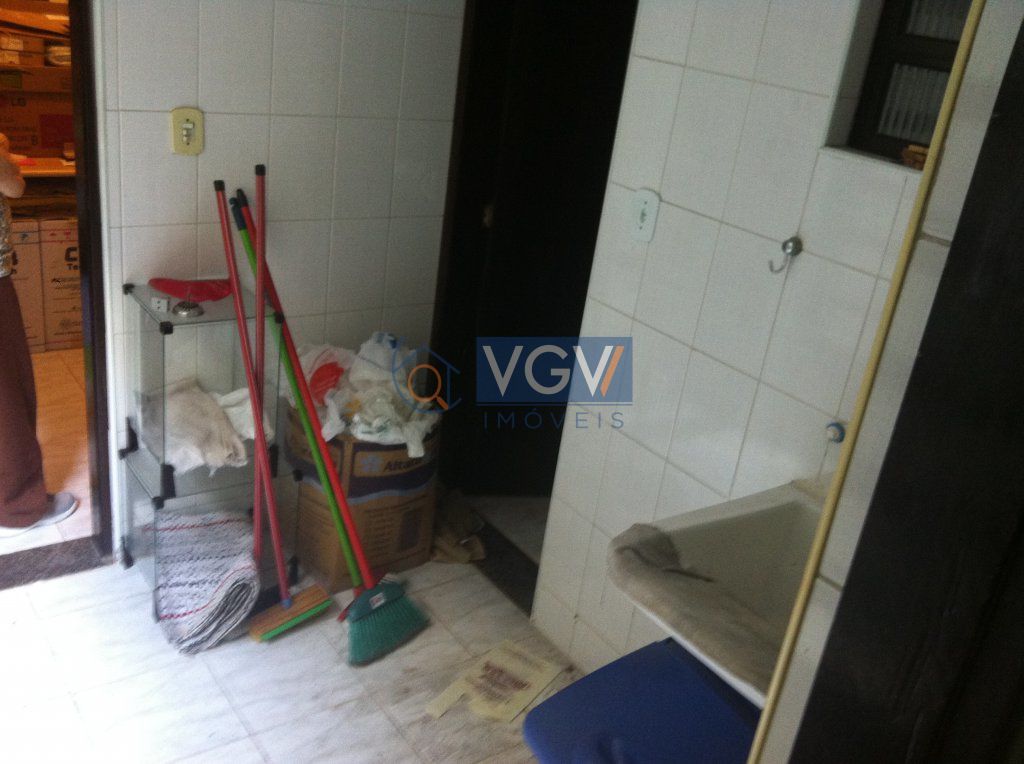 Casa à venda com 3 quartos, 150m² - Foto 11