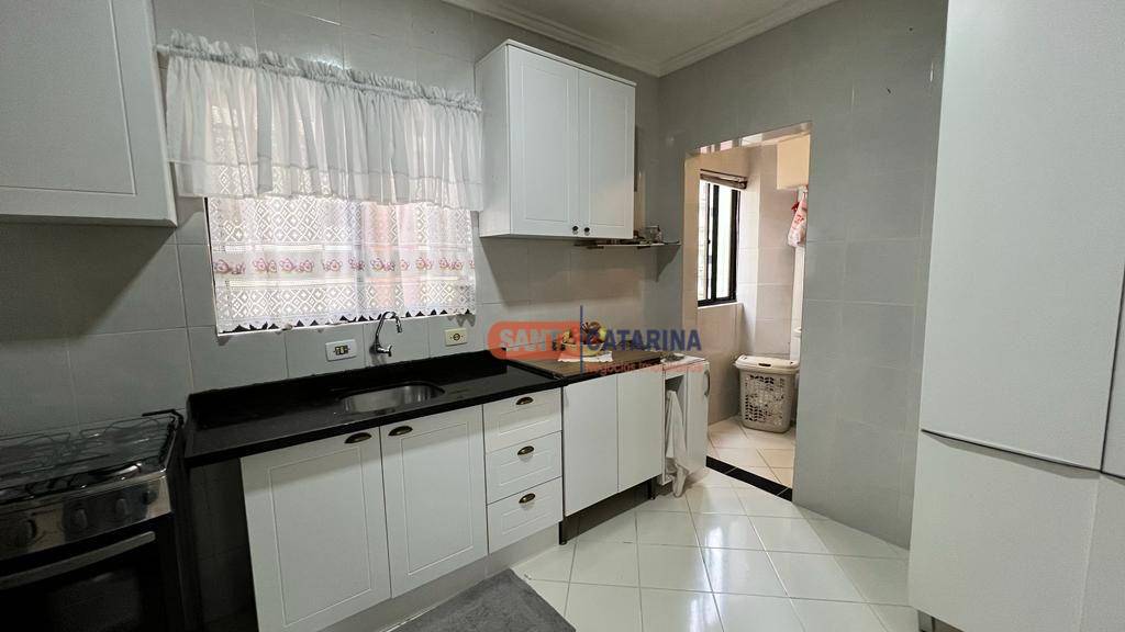 Apartamento à venda com 3 quartos, 131m² - Foto 6