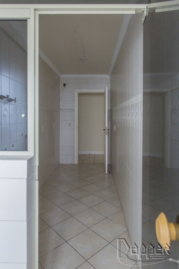 Apartamento à venda com 2 quartos, 63m² - Foto 3