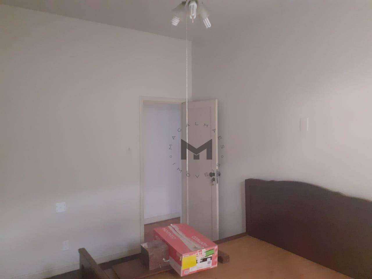 Apartamento à venda com 3 quartos, 140m² - Foto 10