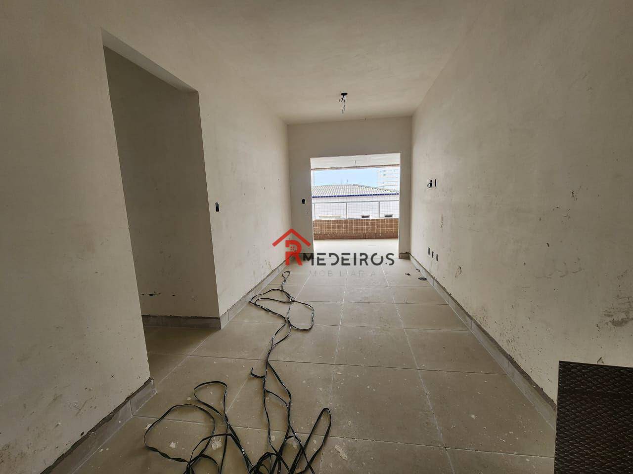 Apartamento à venda com 2 quartos, 78m² - Foto 3