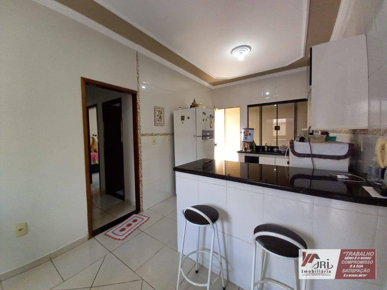 Casa à venda com 3 quartos, 250M2 - Foto 8