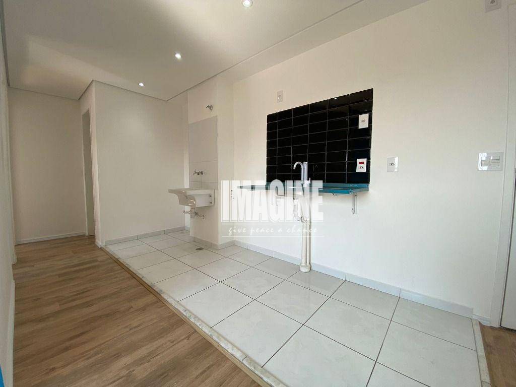 Apartamento à venda com 2 quartos, 40m² - Foto 9