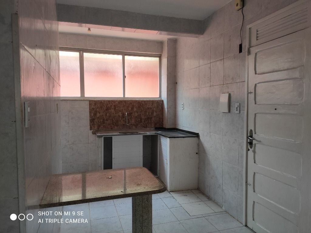 Apartamento para alugar com 3 quartos, 85m² - Foto 7