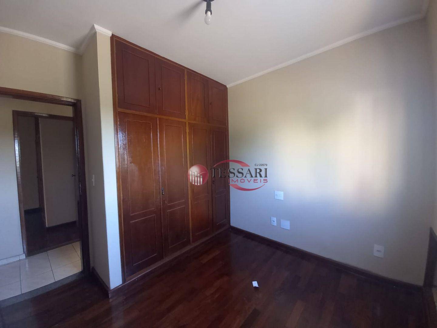 Apartamento à venda com 3 quartos, 80m² - Foto 11