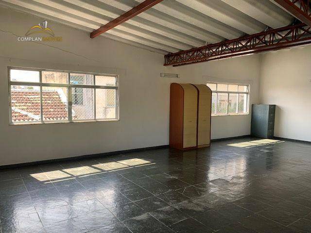 Casa à venda com 3 quartos, 600m² - Foto 24