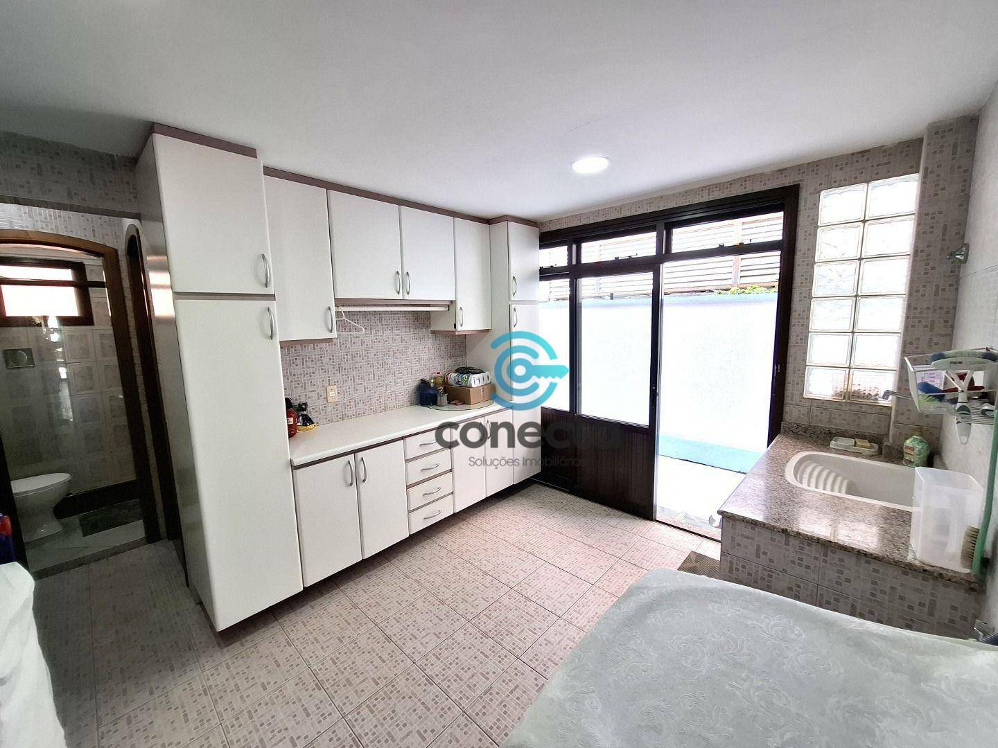 Casa para alugar com 5 quartos, 522m² - Foto 26