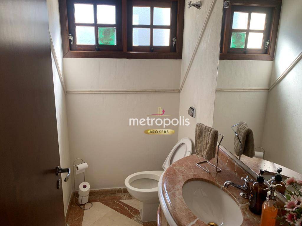 Sobrado à venda com 5 quartos, 335m² - Foto 2