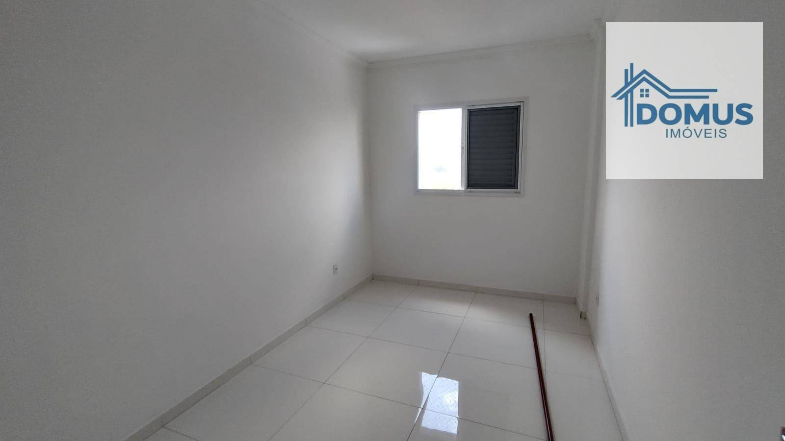 Apartamento para alugar com 2 quartos, 65m² - Foto 8