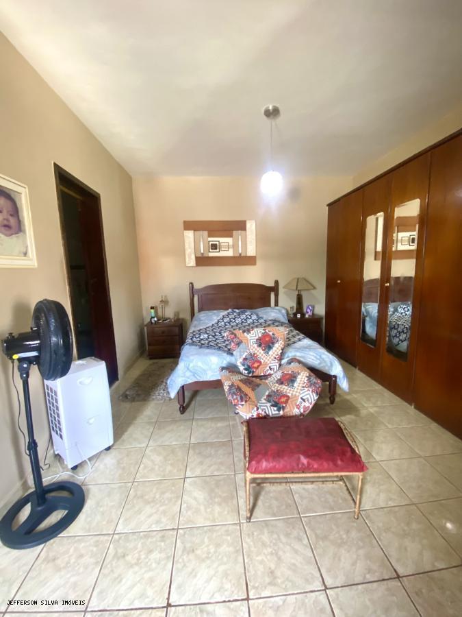 Casa de Condomínio à venda com 4 quartos, 272m² - Foto 17