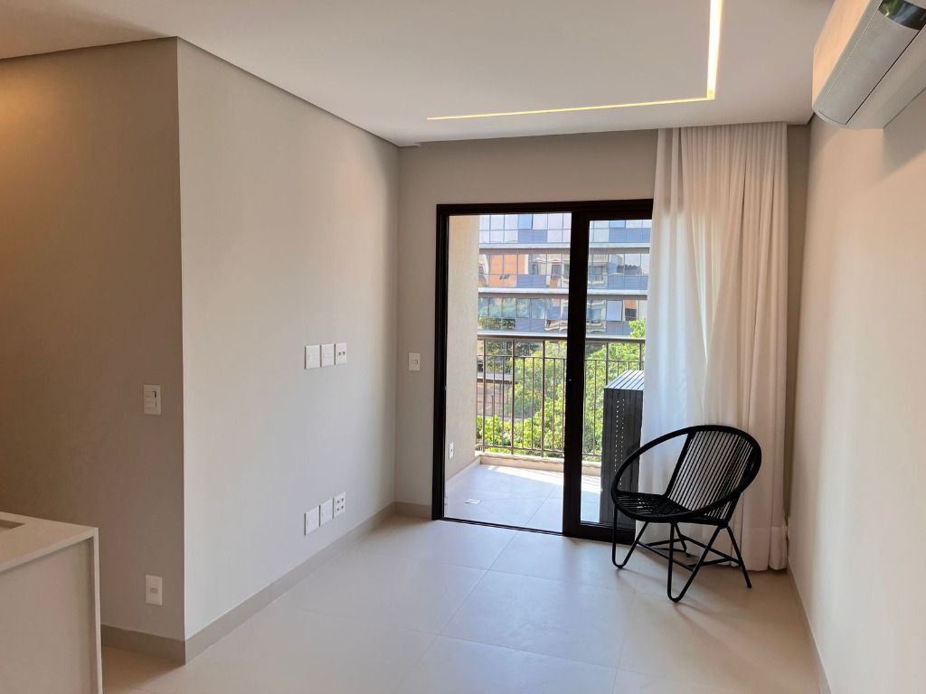 Apartamento para alugar com 2 quartos, 67m² - Foto 2