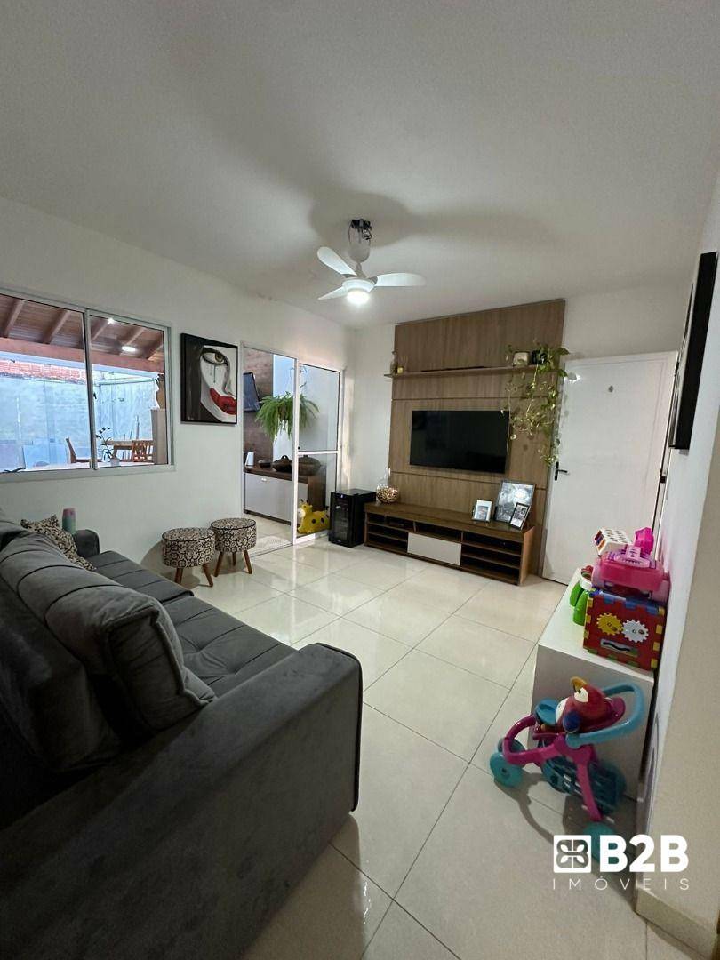 Casa à venda com 3 quartos, 125m² - Foto 3