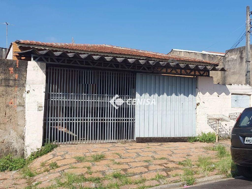 Casa à venda com 3 quartos, 230m² - Foto 1