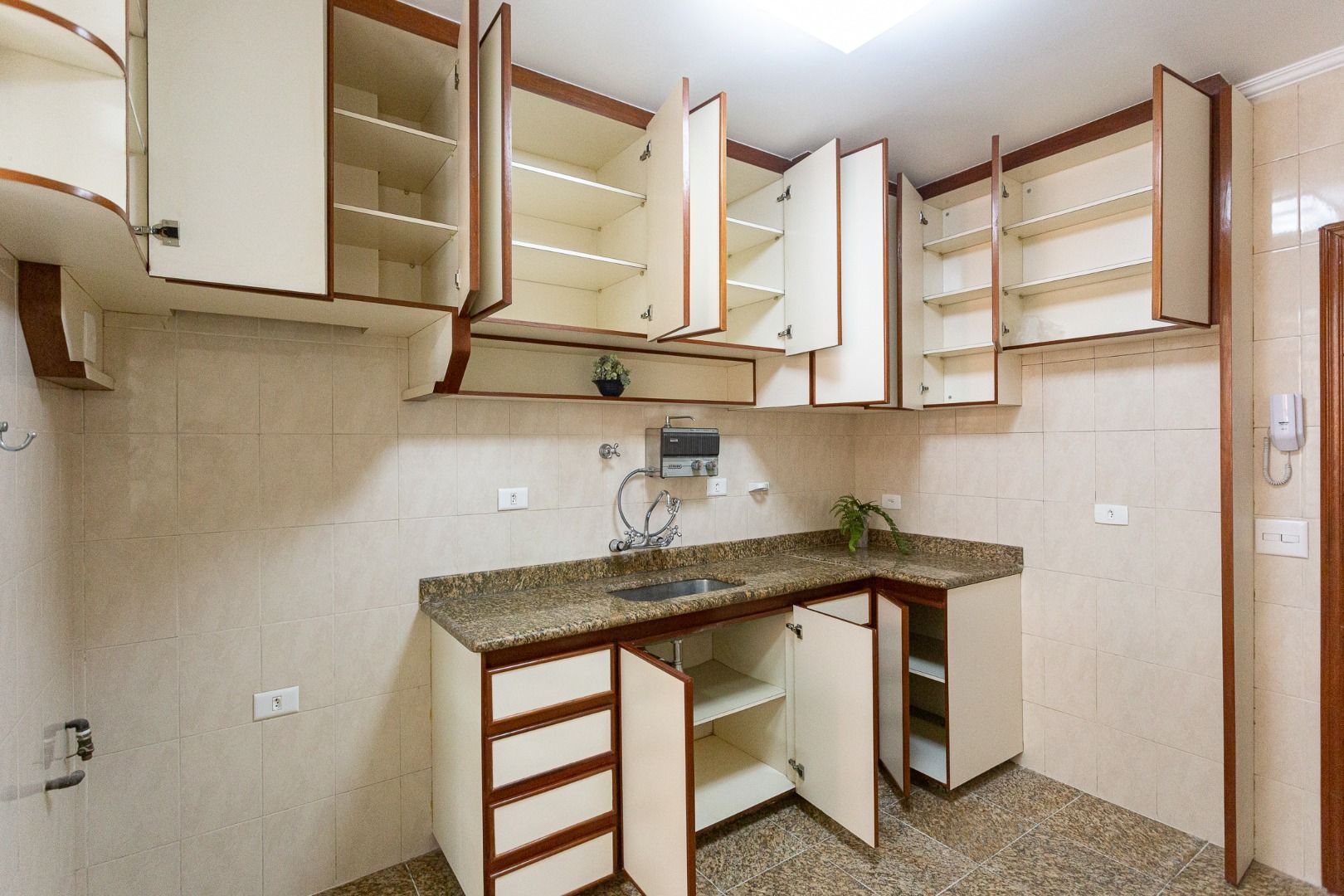 Apartamento à venda com 2 quartos, 87m² - Foto 9