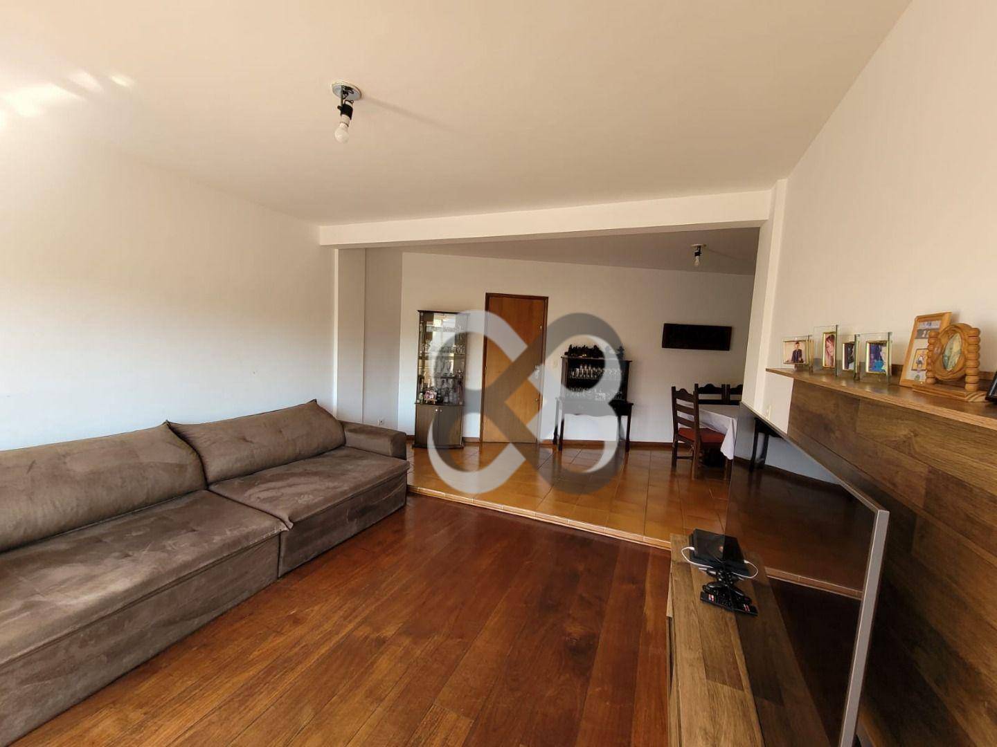 Apartamento à venda com 4 quartos, 179m² - Foto 2