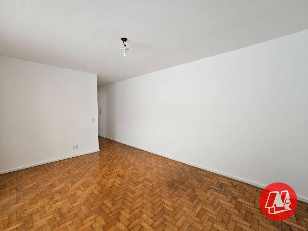 Apartamento para alugar com 3 quartos, 90m² - Foto 3