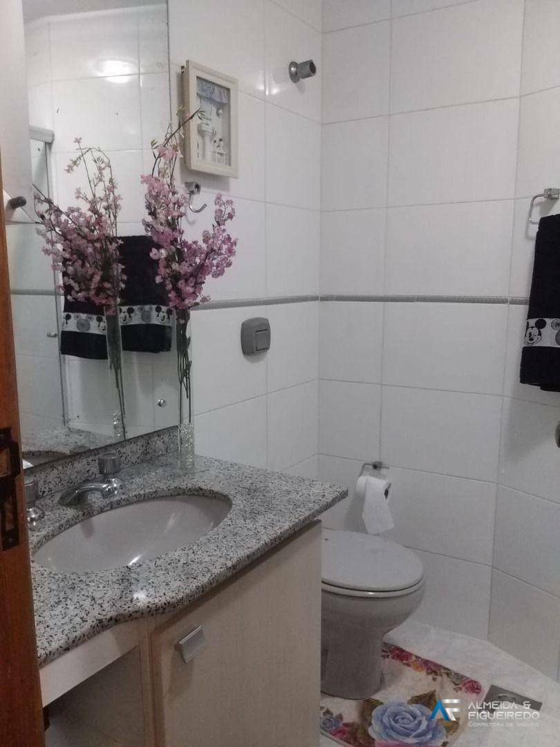 Apartamento à venda com 3 quartos, 120m² - Foto 3