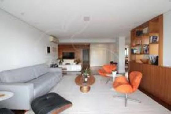 Apartamento à venda com 4 quartos, 189m² - Foto 2