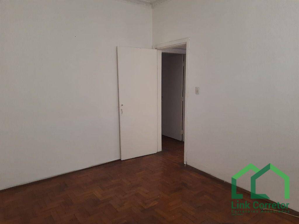 Casa para alugar com 3 quartos, 150m² - Foto 14