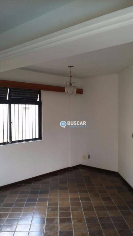 Apartamento à venda com 3 quartos, 140m² - Foto 9