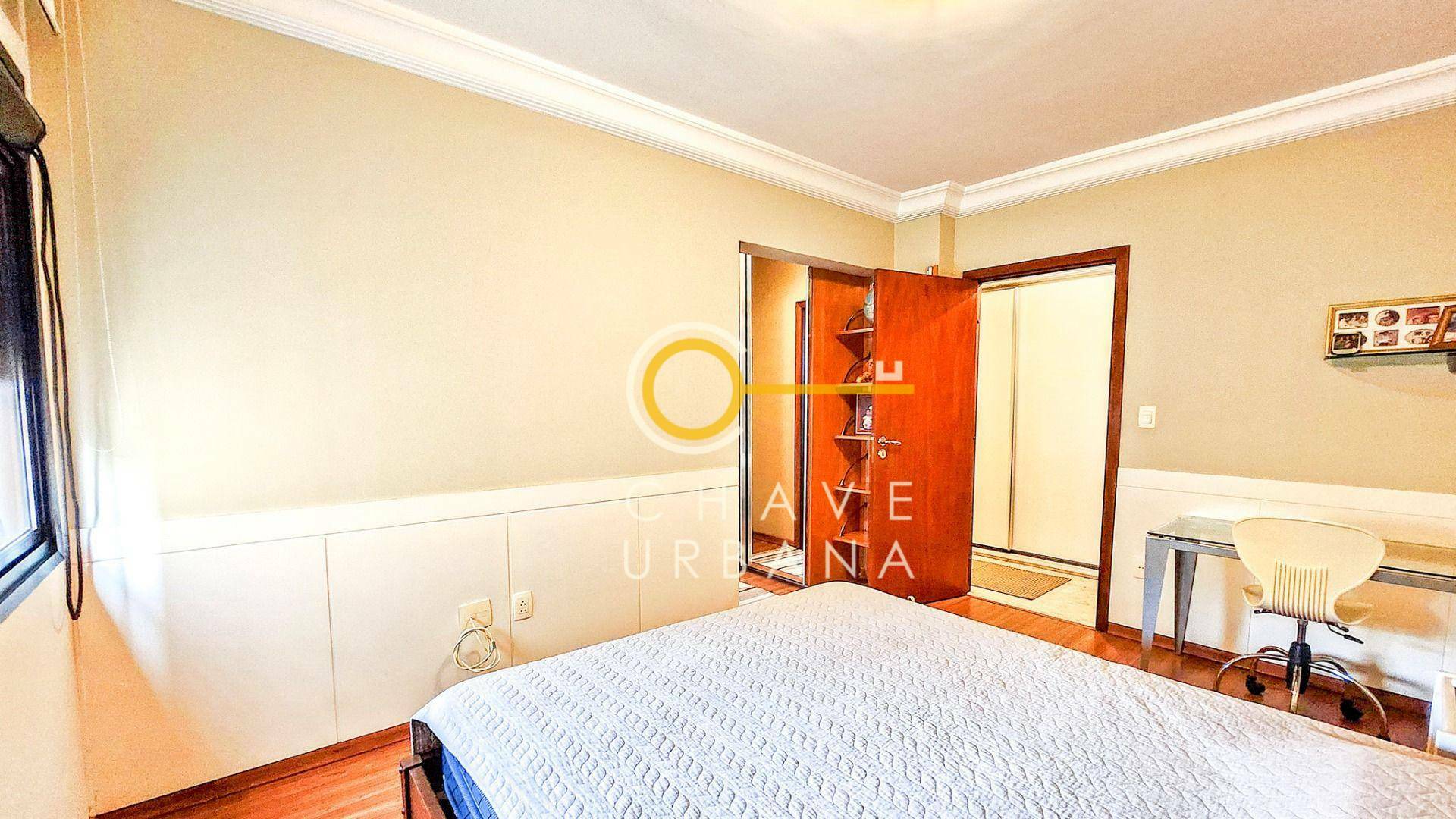 Apartamento à venda com 3 quartos, 222m² - Foto 19