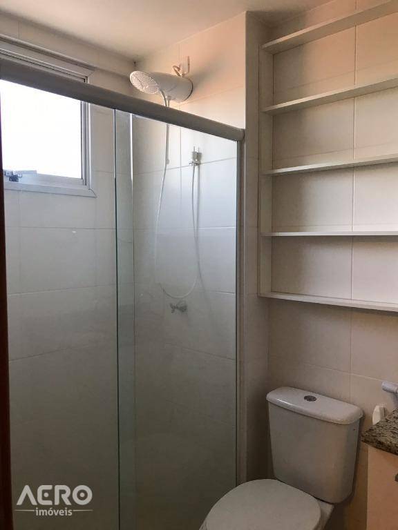 Apartamento para alugar com 3 quartos, 86m² - Foto 13
