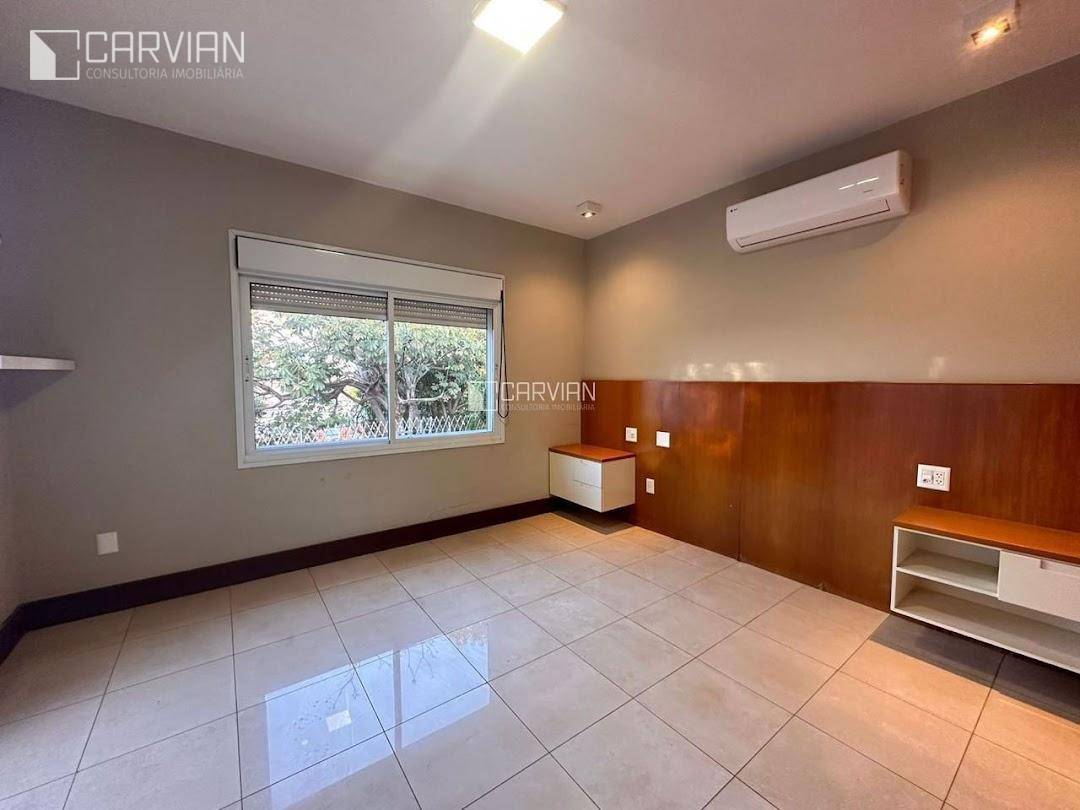 Casa de Condomínio para alugar com 3 quartos, 333m² - Foto 35