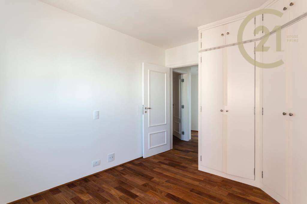 Apartamento à venda com 3 quartos, 220m² - Foto 22