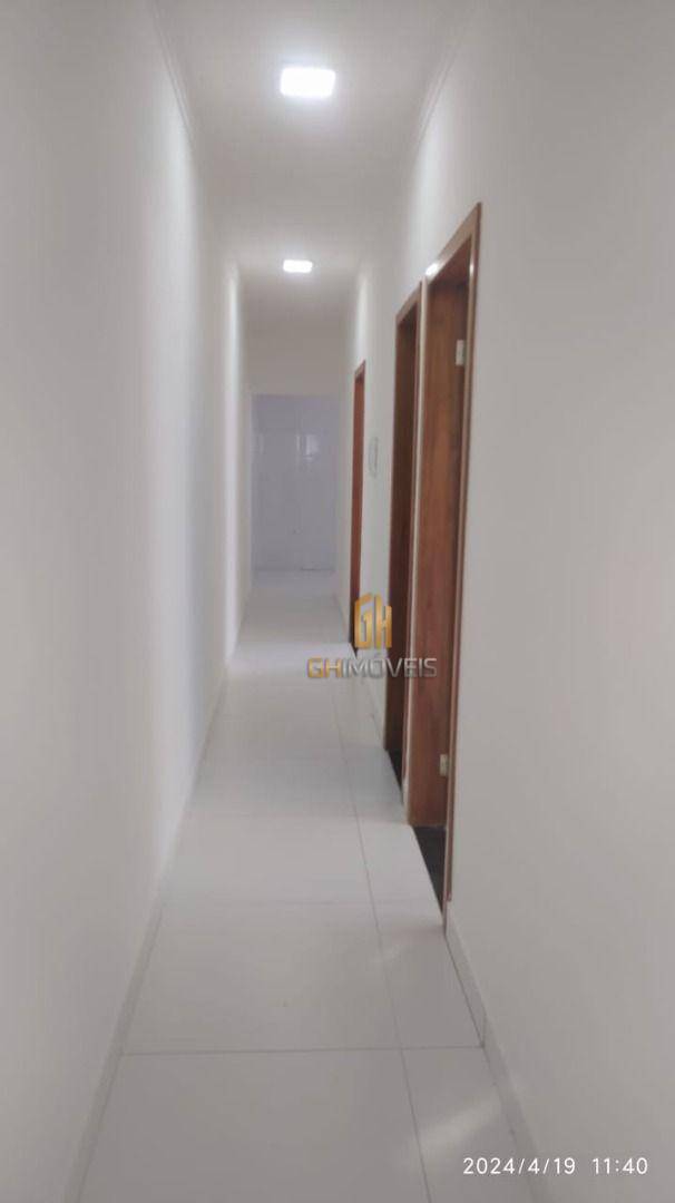 Casa à venda com 2 quartos, 92m² - Foto 4